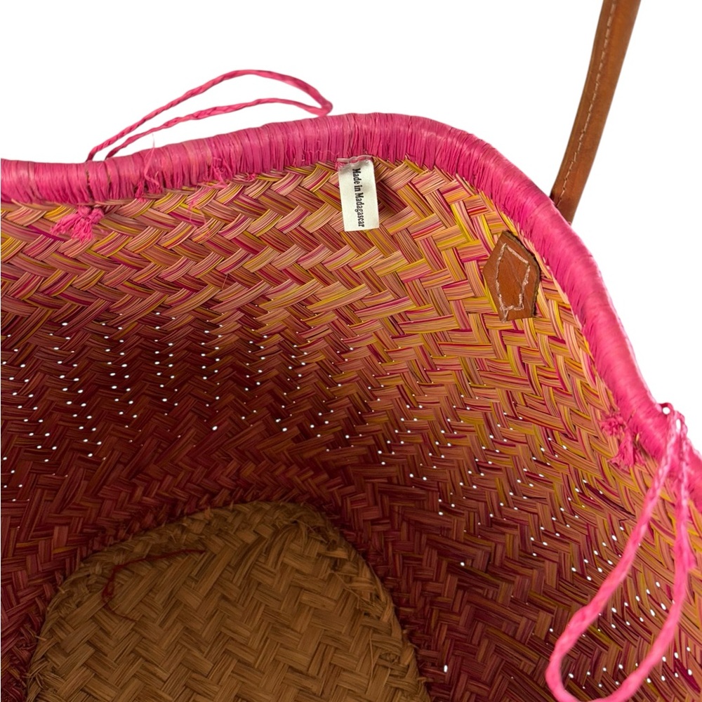 Weaved Tulip Bag W/ Handcut Leather Handles - Picture 7 of 7